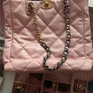 Quilted Light Pink Chain Shoulder Bag